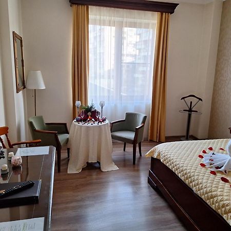 Grand Hotel Sofianu Râmnicu Vâlcea Екстериор снимка